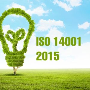 Imagen de un bombillo con el título de ISO 140001 2015